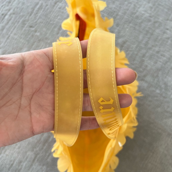 Juicy Couture Y2K PVC Yellow Flower 3D Tote - Picture 8 of 12